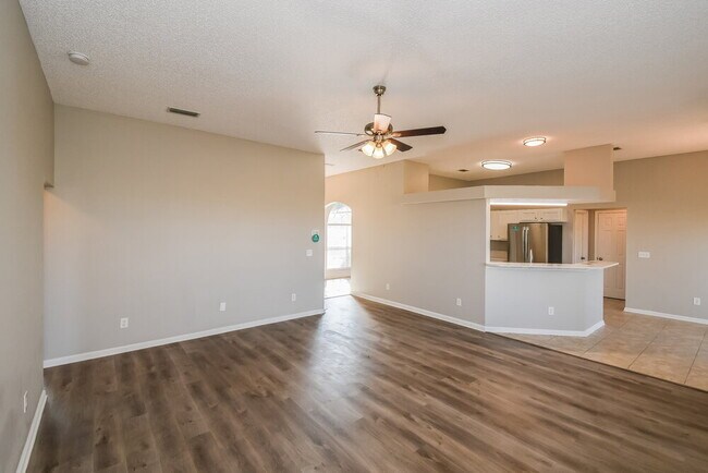 Foto del edificio - 2711 Ravine Hill Dr
