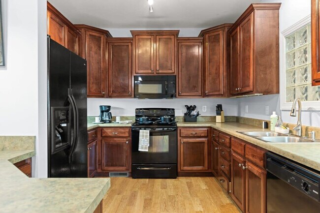 Foto del edificio - 622 N Highland Park Ave