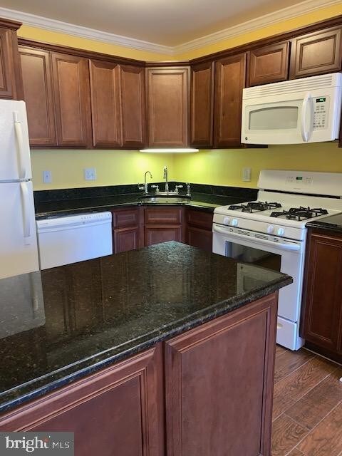 Building Photo - 1305D Sheridan Pl