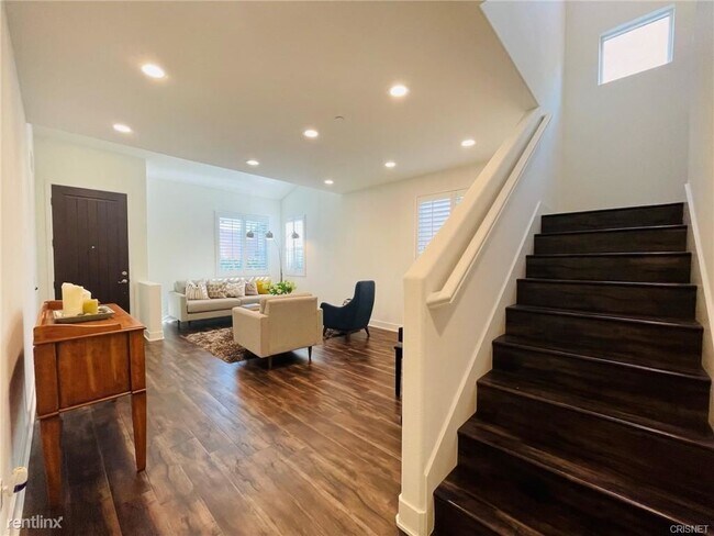 Foto del edificio - 5 br, 4 bath House - 19707 Corbin Ln