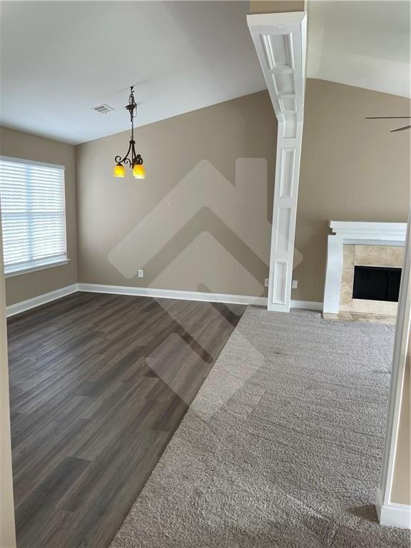 Foto del edificio - 4839 Lake Park Ln
