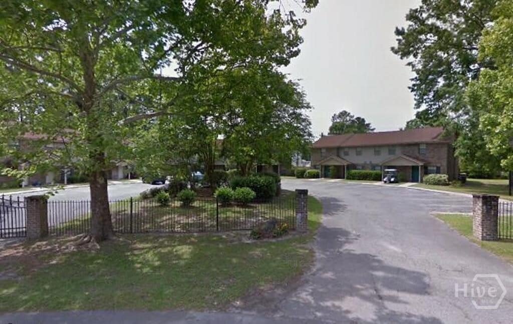 Foto principal - 282 Greenwich Dr