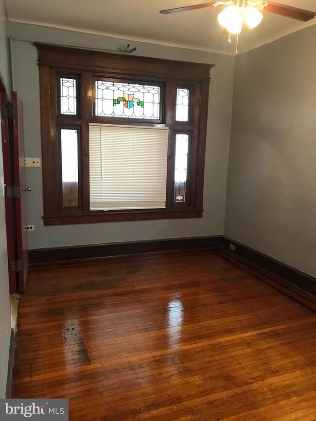 Building Photo - 619 W Olney Ave