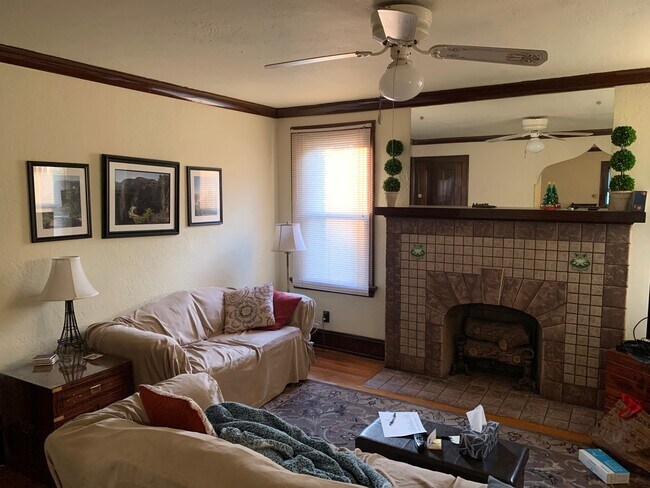 Foto del edificio - 1358 Herlin Pl