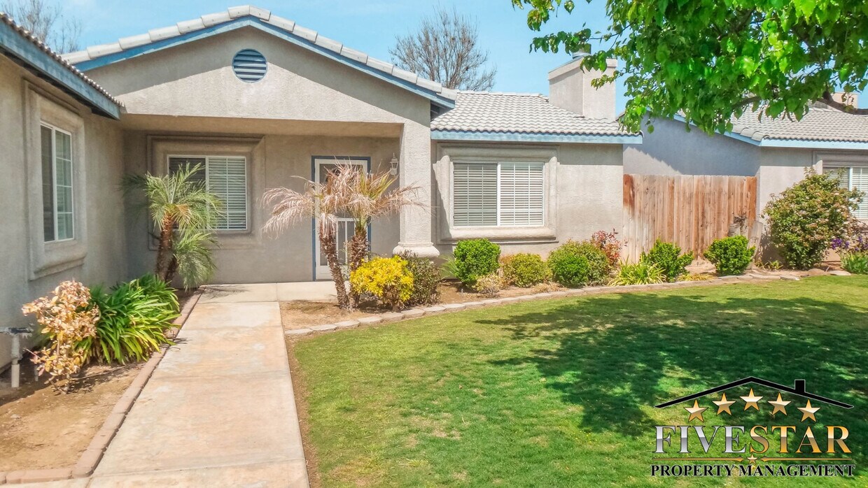 Building Photo - 5212 San Martin Dr