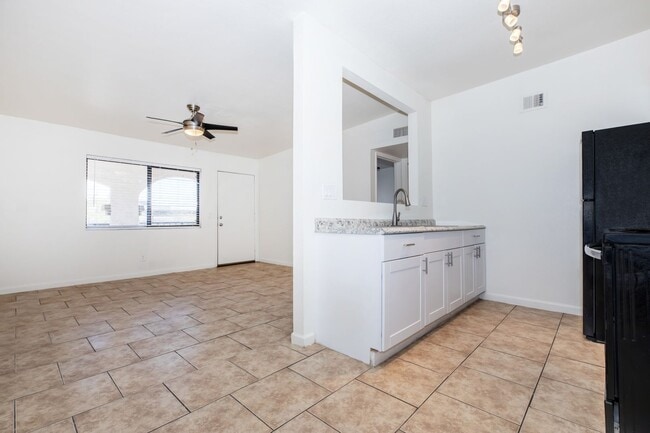 Interior Photo - Juniper Canyon *Newly Remodeled Units*