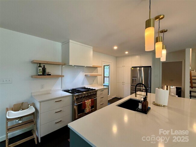 Foto del edificio - 3012 Burnt Mill Rd