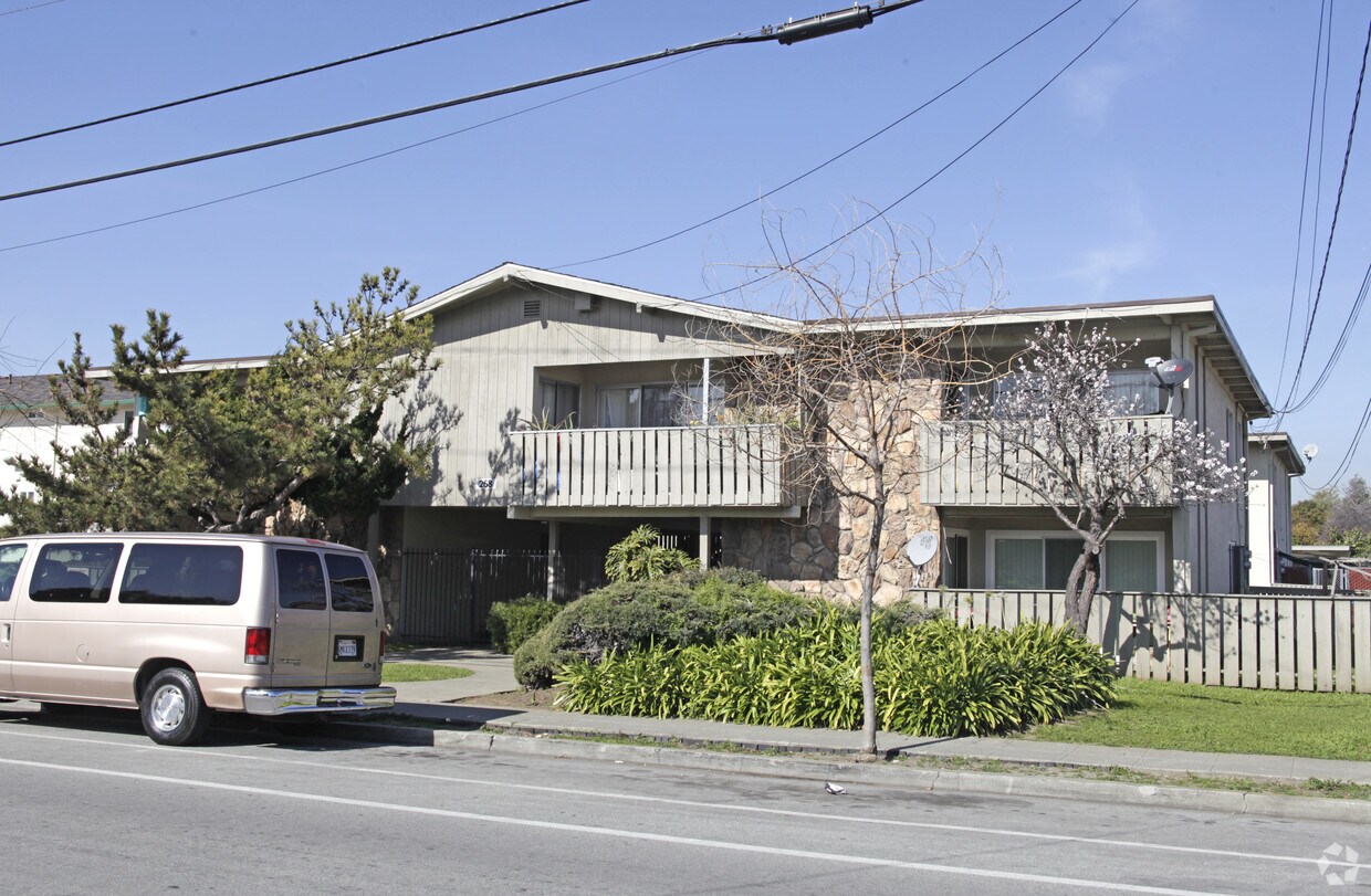 Building Photo - 268 Sunset Blvd