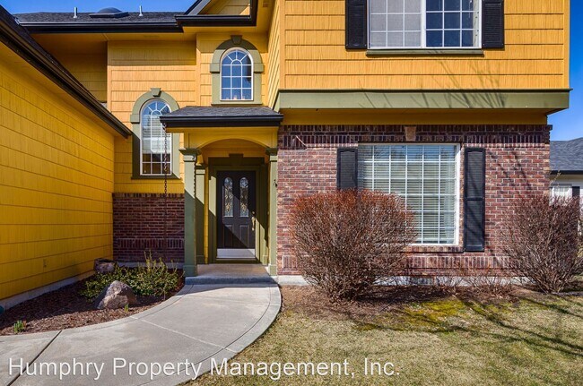 Foto del edificio - 5 br, 3 bath House - 1687 N Mansfield Way