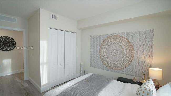 Building Photo - 117 NW 42nd Ave