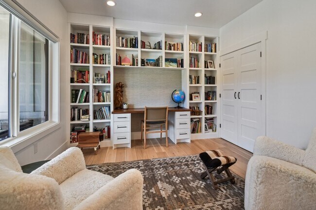 Foto del edificio - 535 Trailridge Dr