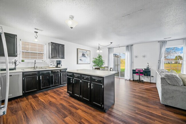 Foto del edificio - 2386 Meadow Bend Dr