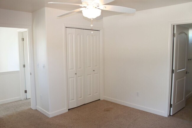 Foto del edificio - 491 N Chorro St