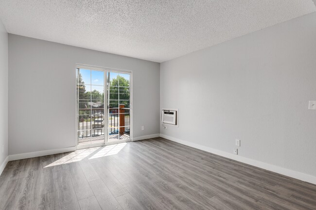 Foto del edificio - 16359 W 10th Ave