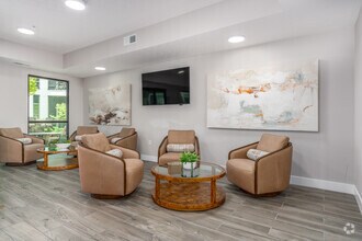Interior Photo - Tiffany Flats
