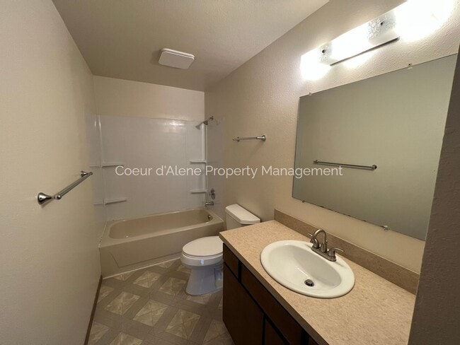 Building Photo - 10953 N Skylark Ln