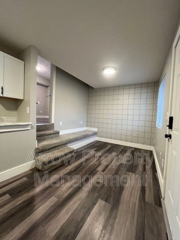 Building Photo - 877 N 26th St