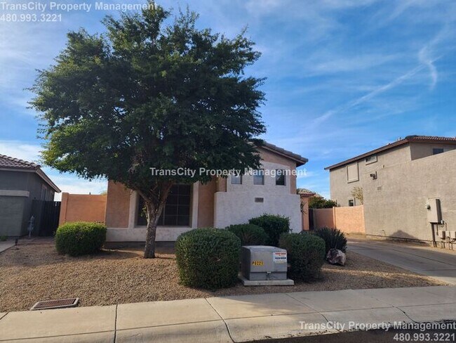 Building Photo - 2 bed 2 bath home Las Sendas located near ...