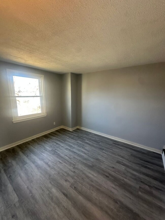 Building Photo - 52-58 Dumas Place