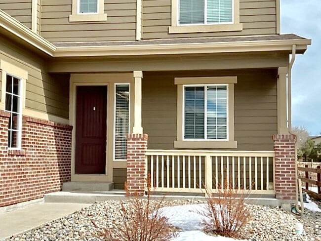 Building Photo - 5 Bedroom Home Close to Downtown Monument!!