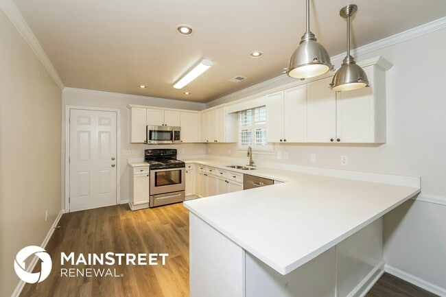 Building Photo - 270 Fox Run Cir