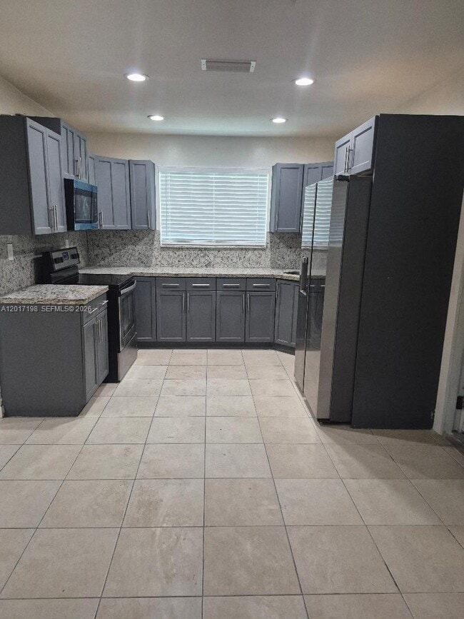Building Photo - 10030 SW 164th Terrace