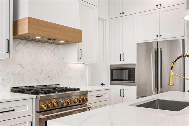 Foto del edificio - 4604 Hopkins Ave