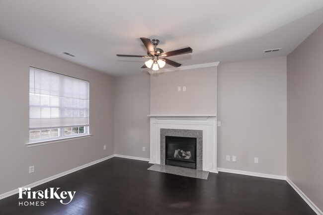 Foto del edificio - 9326 Longstone Ln