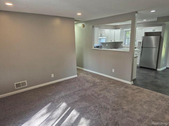 Foto del edificio - 6380 Eastlawn Ave