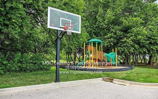 Foto del edificio - Secure Your Spot at Timber Trails—Move-In ...