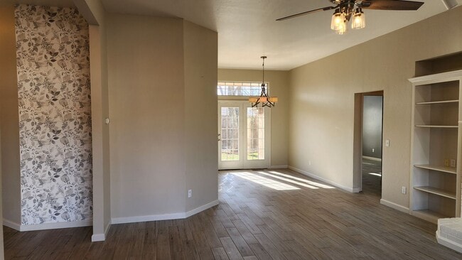 Building Photo - Great home in Edmonod Schools