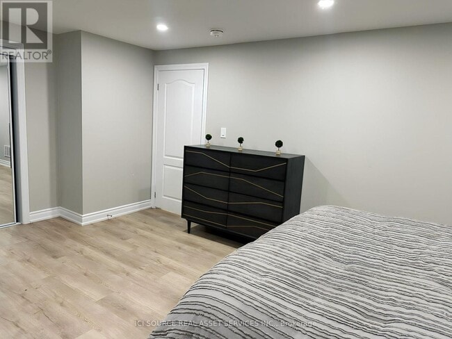 Photo du bâtiment - 30 York Dr.