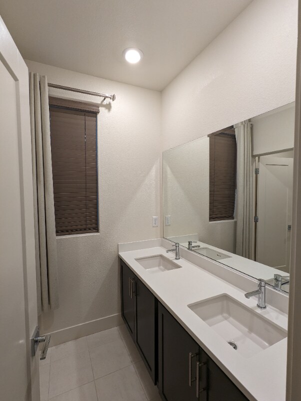Building Photo - 2645 Luna Ave
