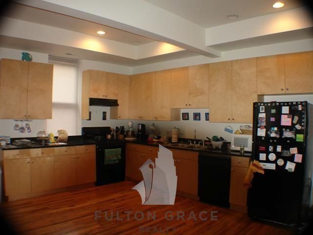 Foto del edificio - 1260 N Greenview Ave