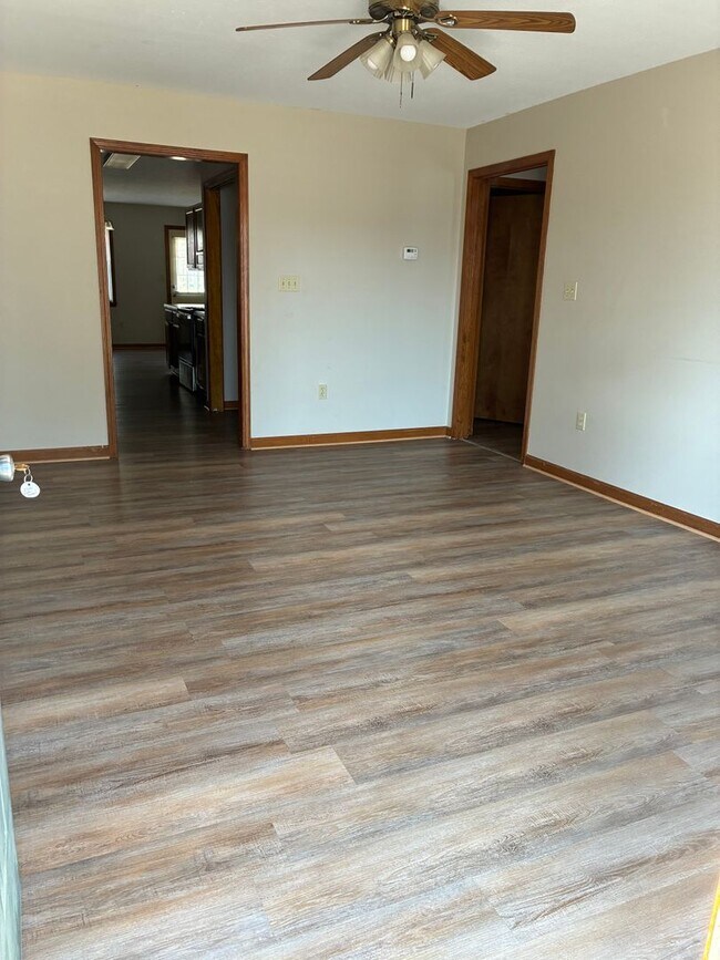 Foto del edificio - 2702 Oak Meadow Pl