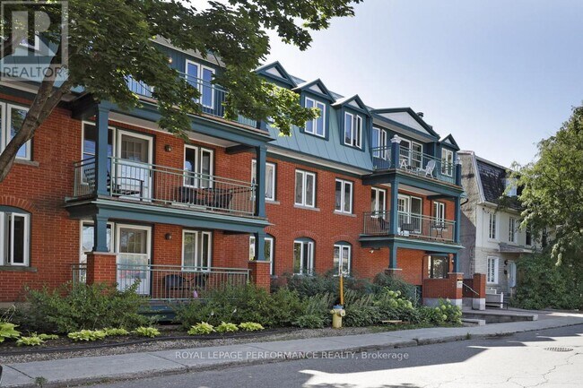 Photo du bâtiment - 304 - 100 BRUYERE STREET