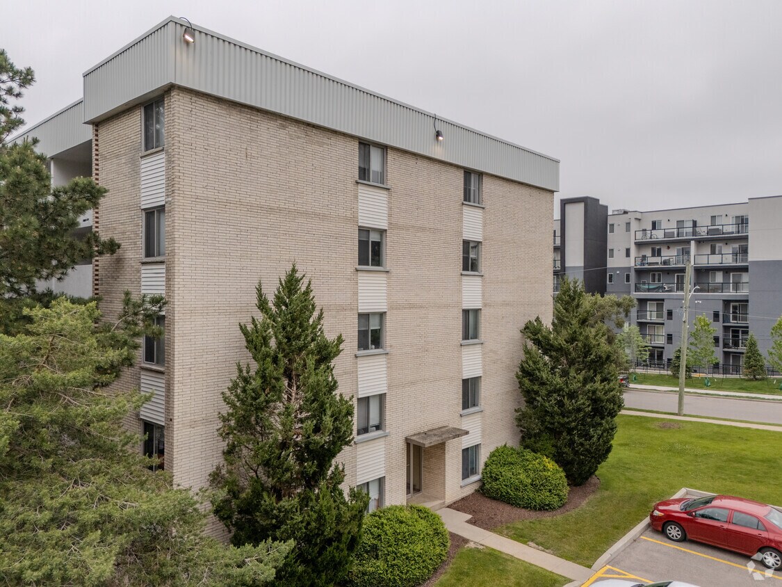 Building Photo - Pinegrove Apartments