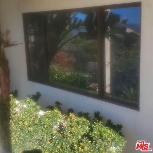 Building Photo - 42100 Parado Del Sol Dr