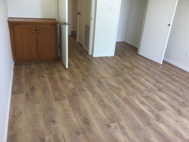 Bedroom - 19009 Sherman Way