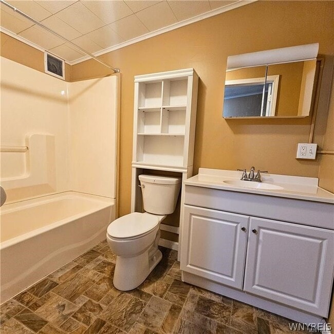 Building Photo - 335 N Main St