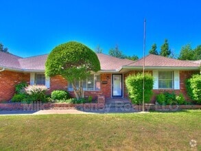 Building Photo - 3004 Kent Dr