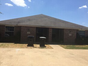Building Photo - 3608-3610 Glenna Ct