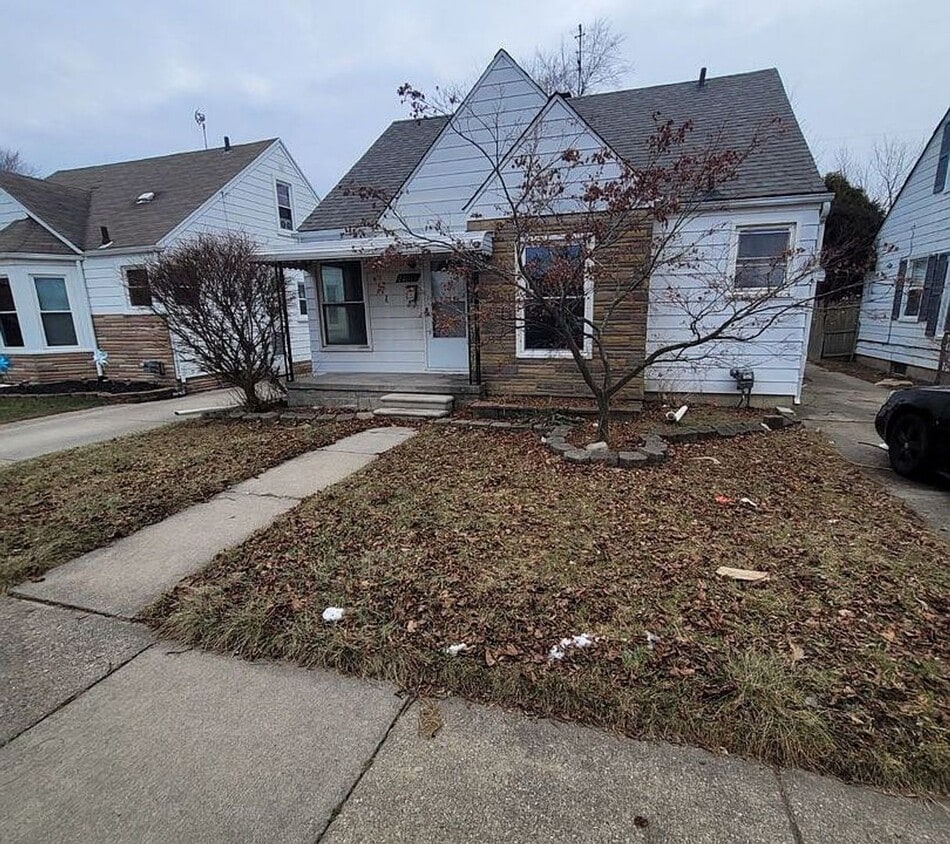 Primary Photo - 21769 David Ave