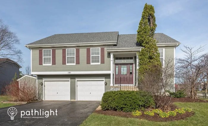 Primary Photo - 101 Stillwater Court, Aurora, IL, 60506