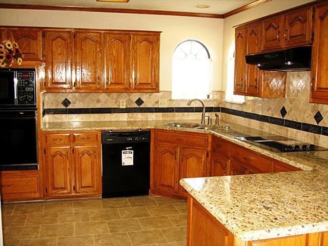 Building Photo - 2300 Cardinal Dr