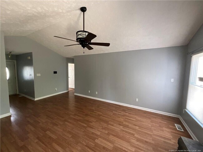 Foto del edificio - 3355 Lubbock Dr