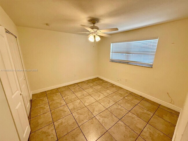 Foto del edificio - 2633 NW 9th Ave