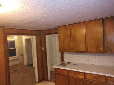 Building Photo - 528 Inman St