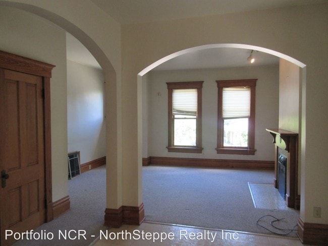 Building Photo - 303 Wilber Ave