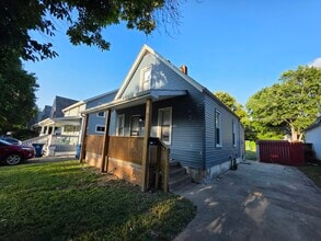 Building Photo - 1310 N 2nd St